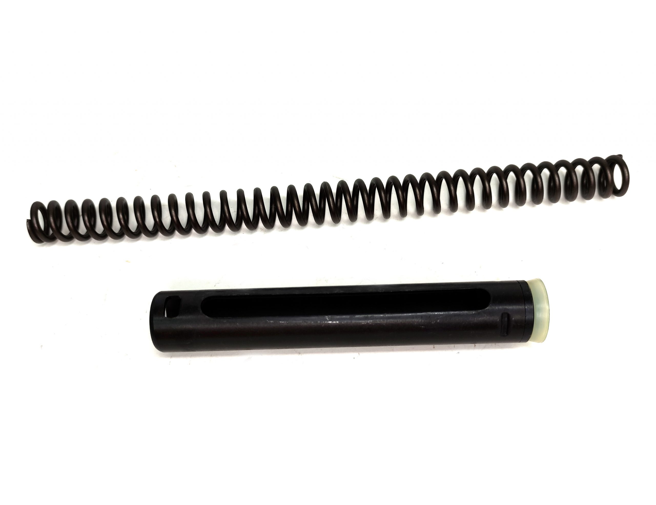 pruzhina-stoeger-h10-h20-rx40-a30-porshen-s-manzhetoy-3