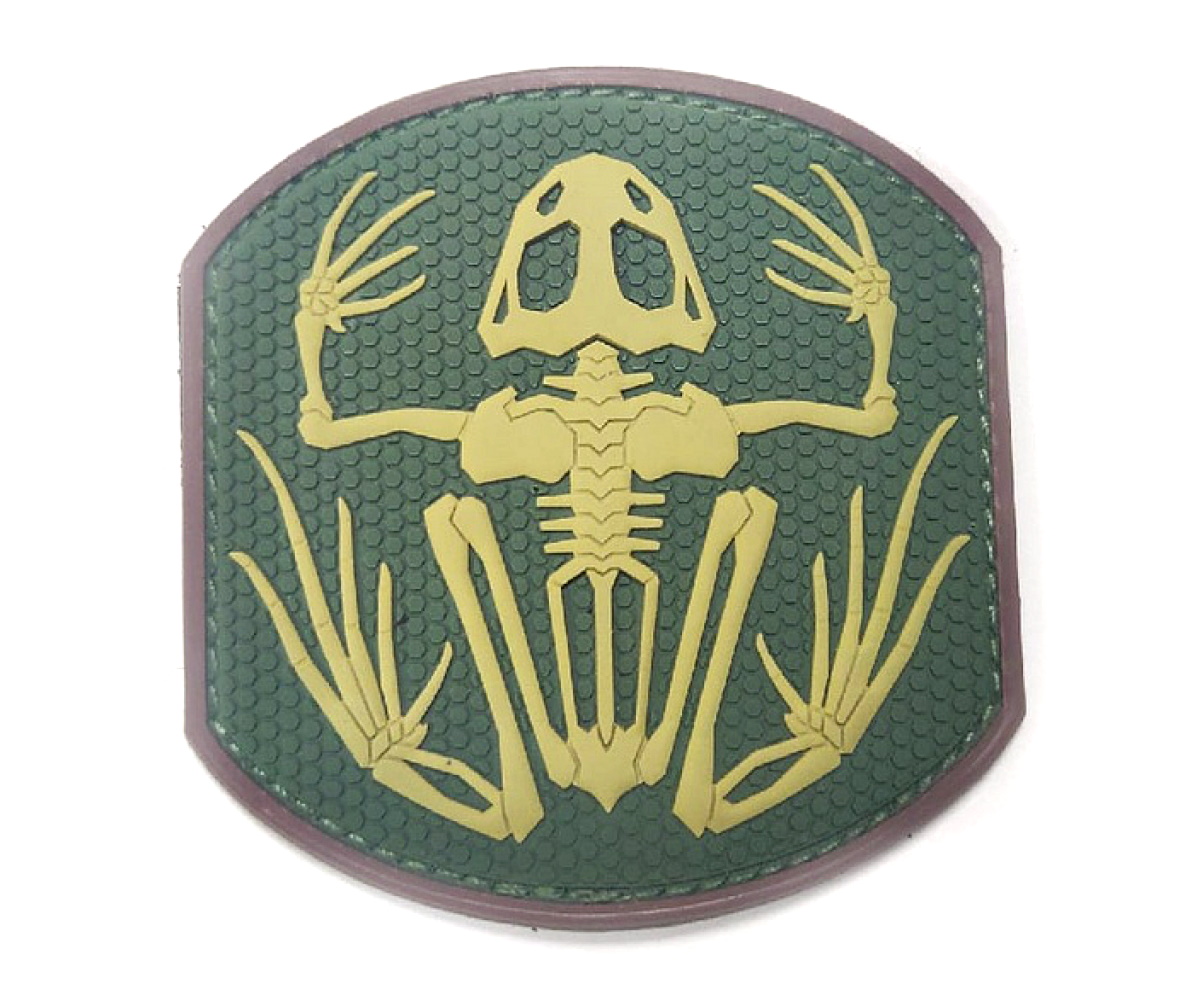 shevron-frog-skeleton-pvc-multicam-1