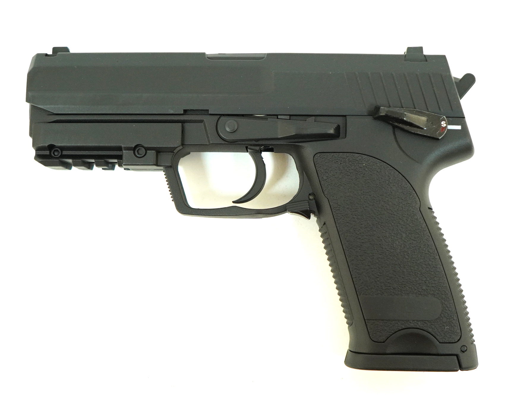 straykbolnyy-pistolet-cyma-hk-usp-mosfet-edition-aep-cm-125s-1