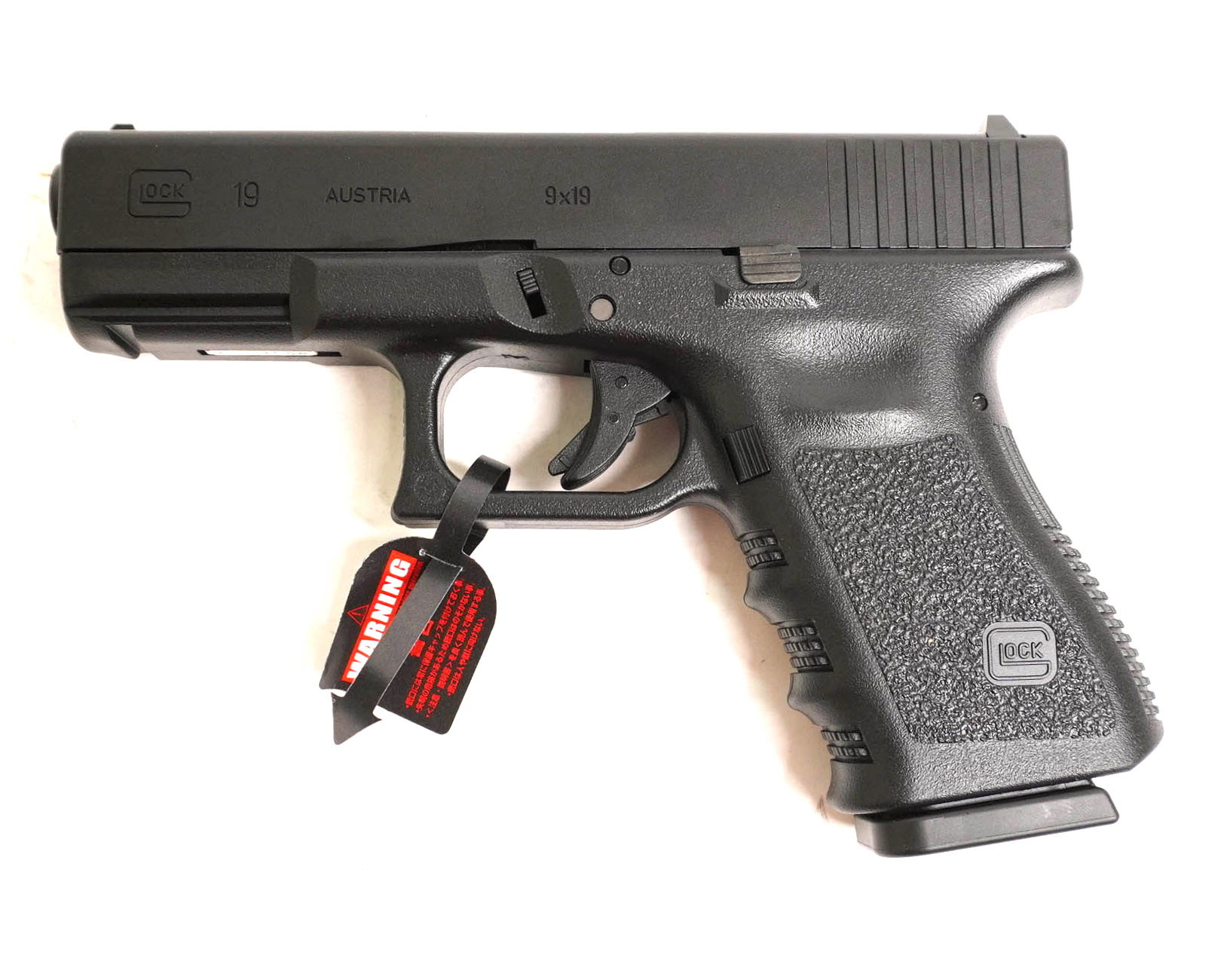 straykbolnyy-pistolet-tokyo-marui-glock-19-gen-3-gbb-1