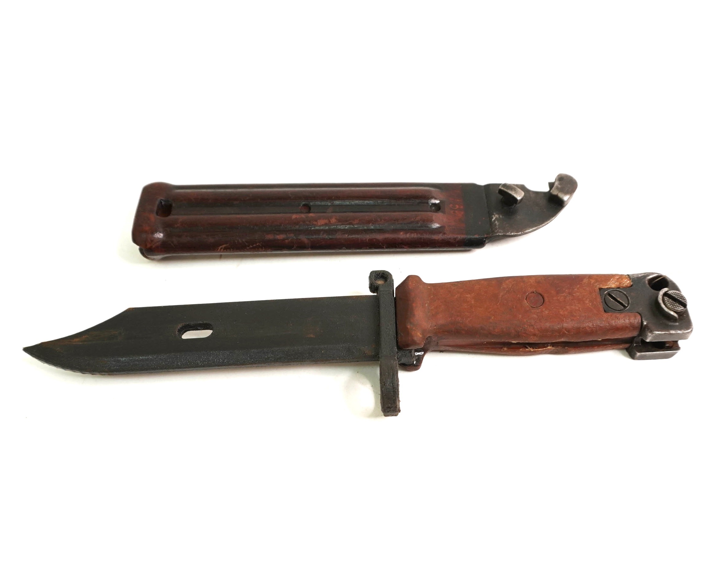 trenirovochnyy-shtyk-nozh-ak-6x4-bakelit-nozhny-i-rukoyat-rezin-klinok-ta-tkn10-1